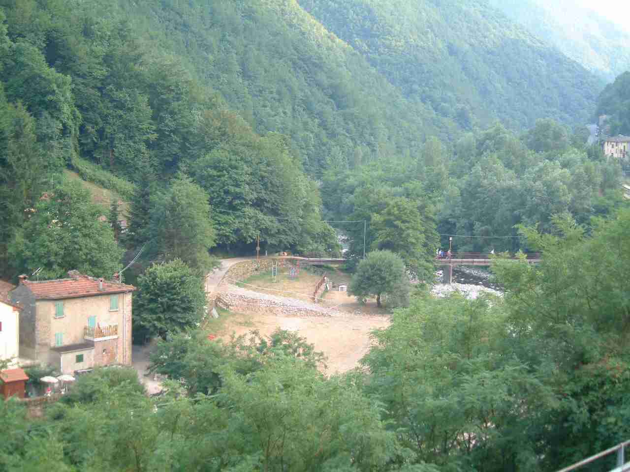  Image name: 22 Molino.JPG 
 width: 1280 pixel 
 height: 960 pixel 
 Size: 73480 bytes 
 Click to enlarge 